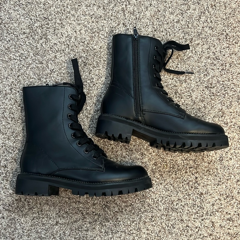 Black Boots